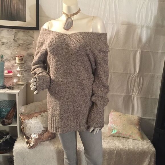 C&B Gorgeous Soft Teddy Bear Sweater! Long! - Picture 6 of 7